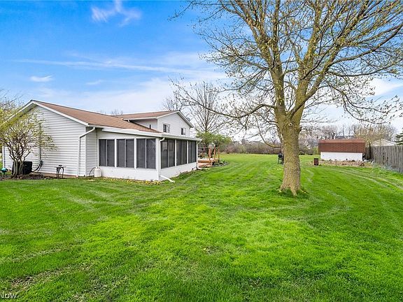 3rd image of 113 Bethesda Cir