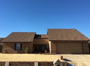 3525 Willow West Cir, Woodward, OK 73801