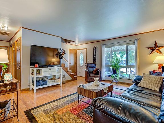 3rd image of 1587 Navajo Dr