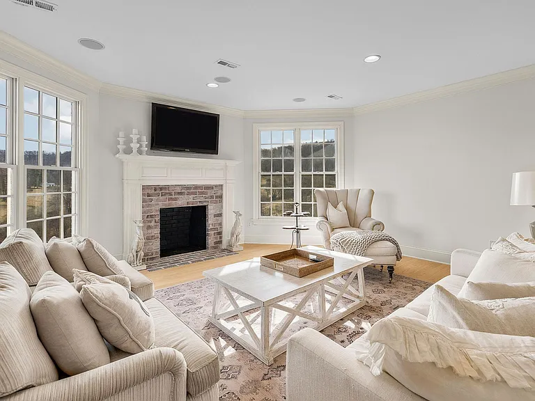 585 Ragged Mountain Dr — Photo 56