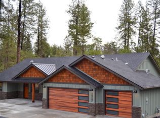 2643 Sylvan Dr, Grants Pass, OR 97527