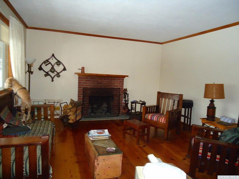 2nd image of 71 Dunbar Road