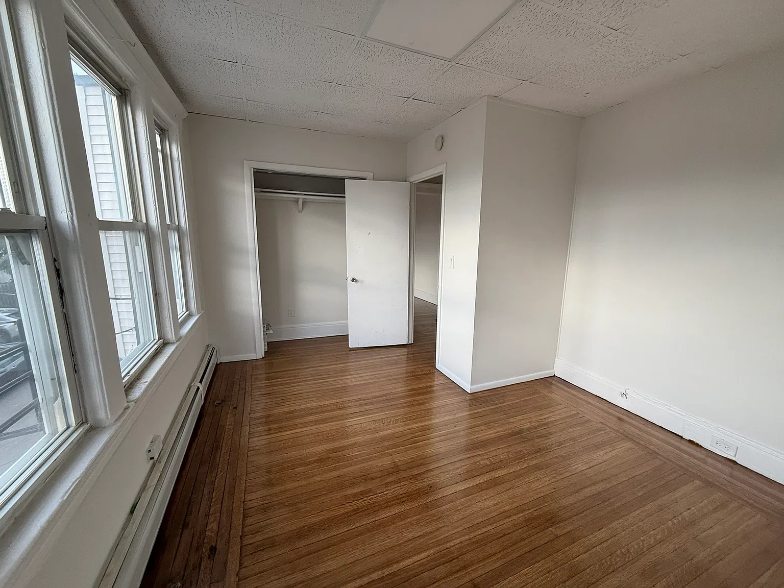 2 bed, $2,550 — Photo 2