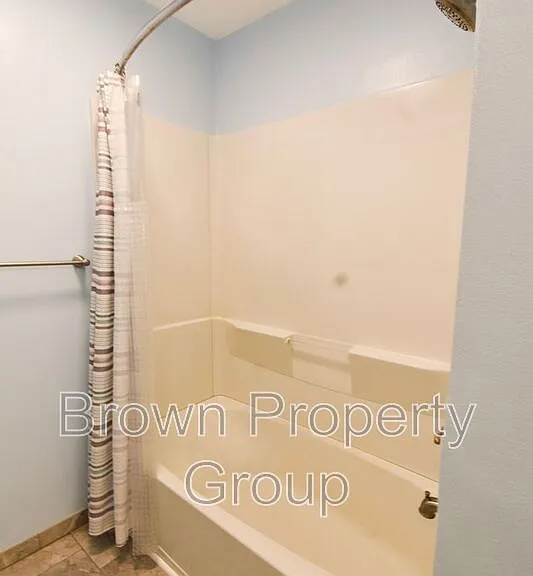 5804 Norman Pl — Photo 17