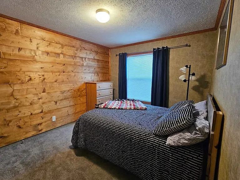 138 E Lake Dr — Photo 15