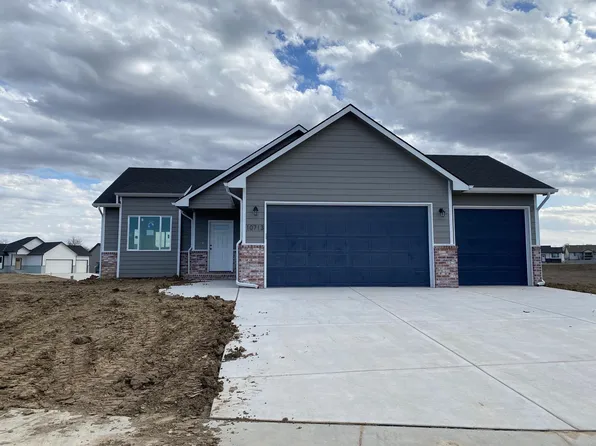 10713 E Bonita St, Wichita, KS 67207