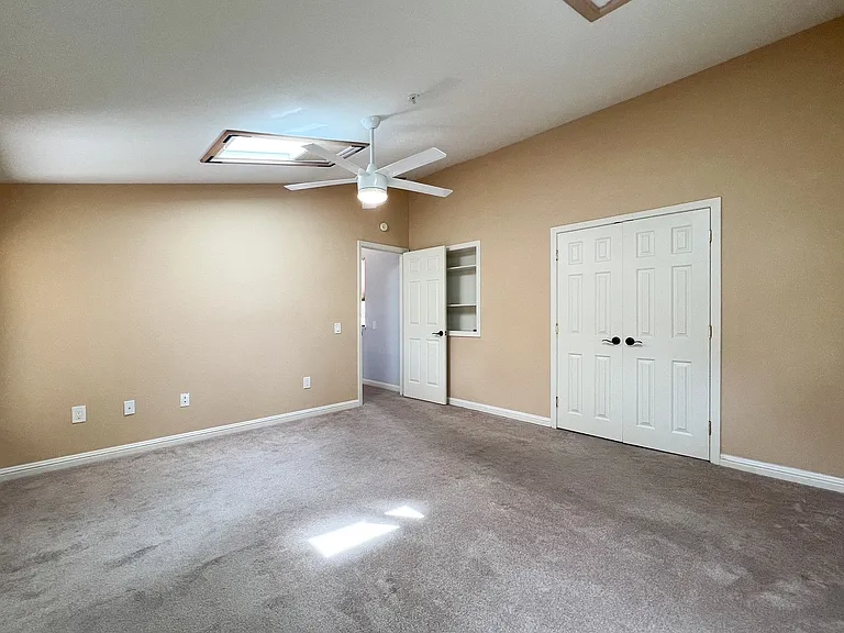 39 Fountain Grove Cir — Photo 26