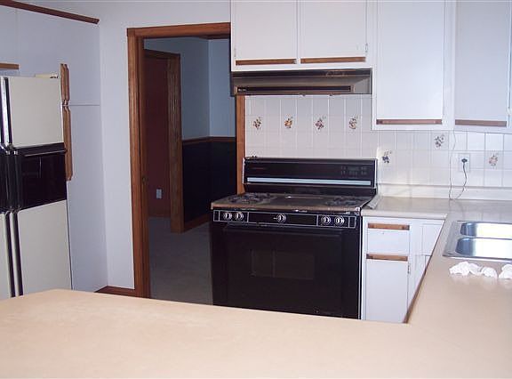 4th image of 52092 Winding Waters Ln #L