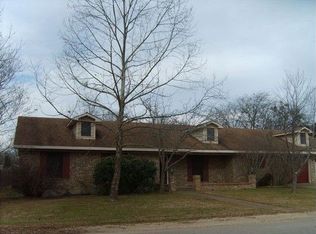 103 N 8th St, Valley Mills, TX 76689