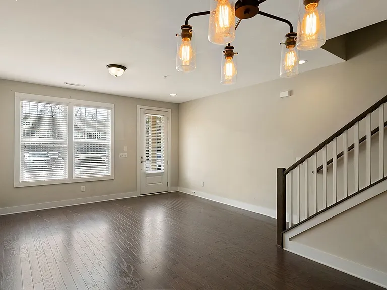 2801 Wilshire Hill Dr #107 — Photo 15
