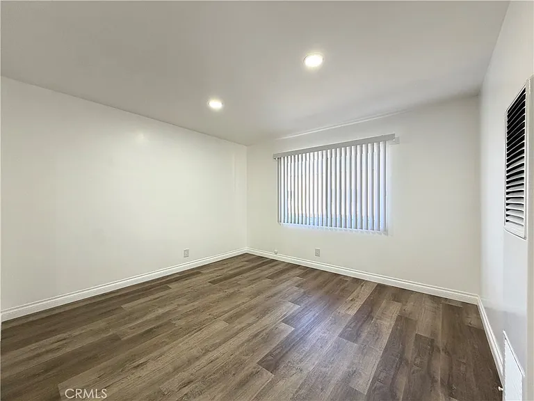 21030 Reynolds Dr #4 — Photo 15