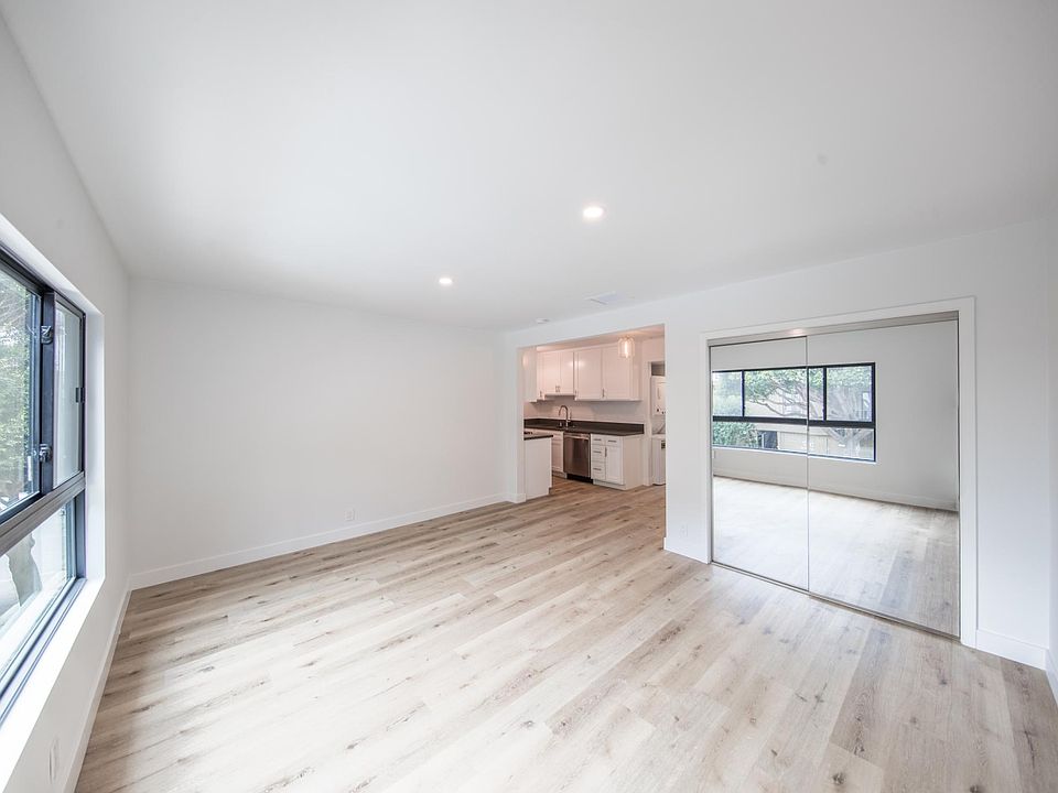 1st image of 301 Ashland Ave #4