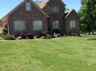 10 McCabe Dr, Greenbrier, AR 72058