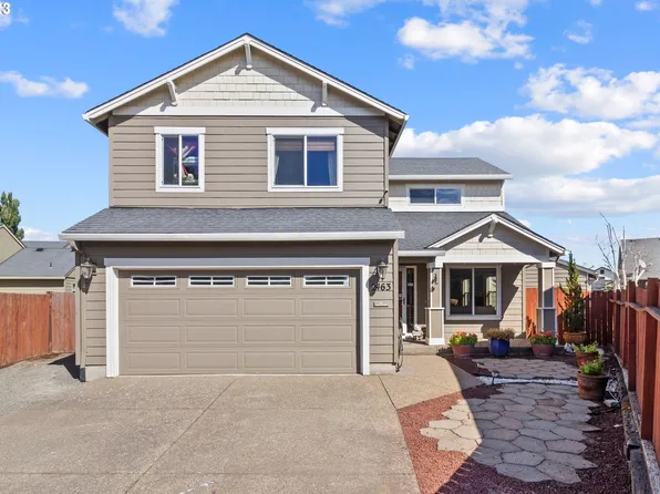 2463 Baines Blvd, Hubbard, OR 97032