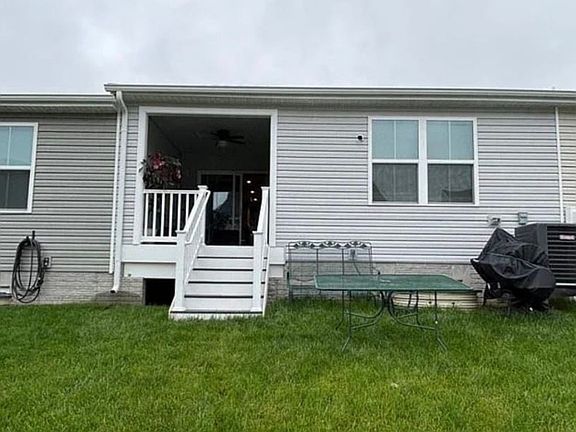 4th image of 99 Bibury St