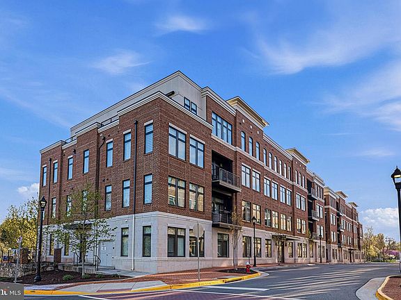 4th image of 5 Stationmaster St SE APT 203