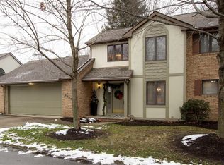 4889 Pond Dr NW, Canton, OH