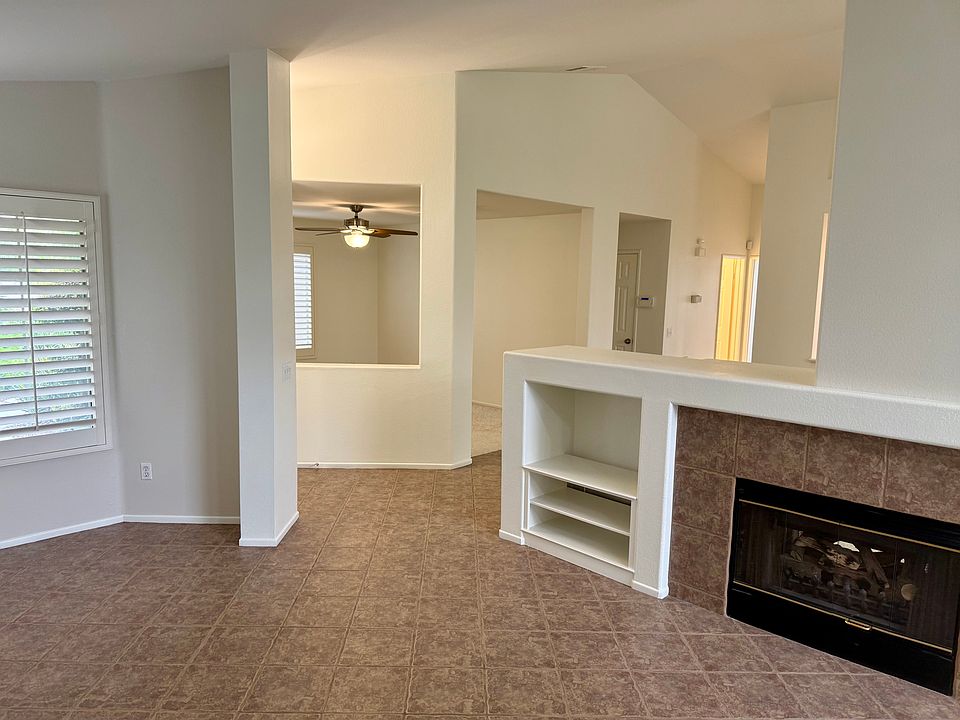 1st image of 2471 Marigold Way