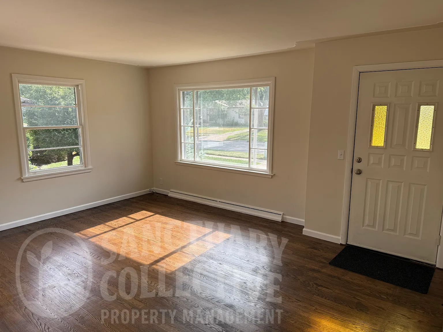 3 bed, 1504 sqft, $2,295 — Photo 2