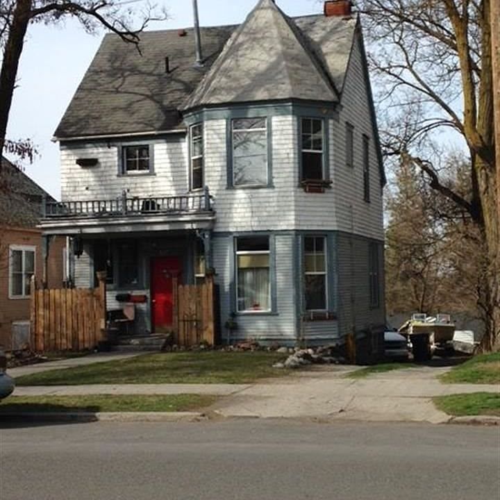 1st image of 1125 E Newark Ave
