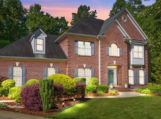 408 Pebble Ridge Ct, Greensboro, NC 27455