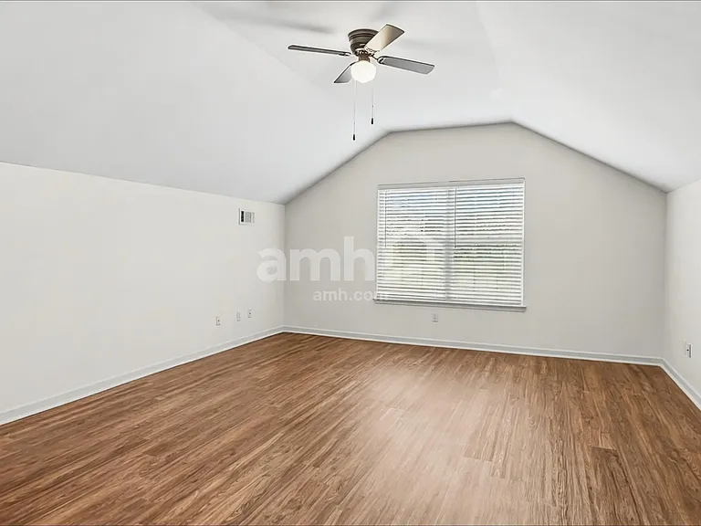 4804 Peninsula Pointe Dr — Photo 13