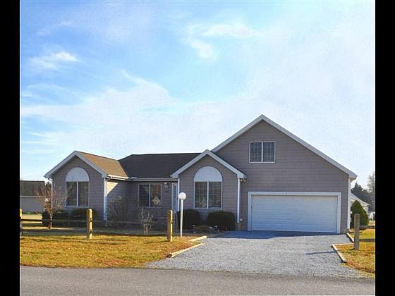 1st image of 38257 Waterway Dr
