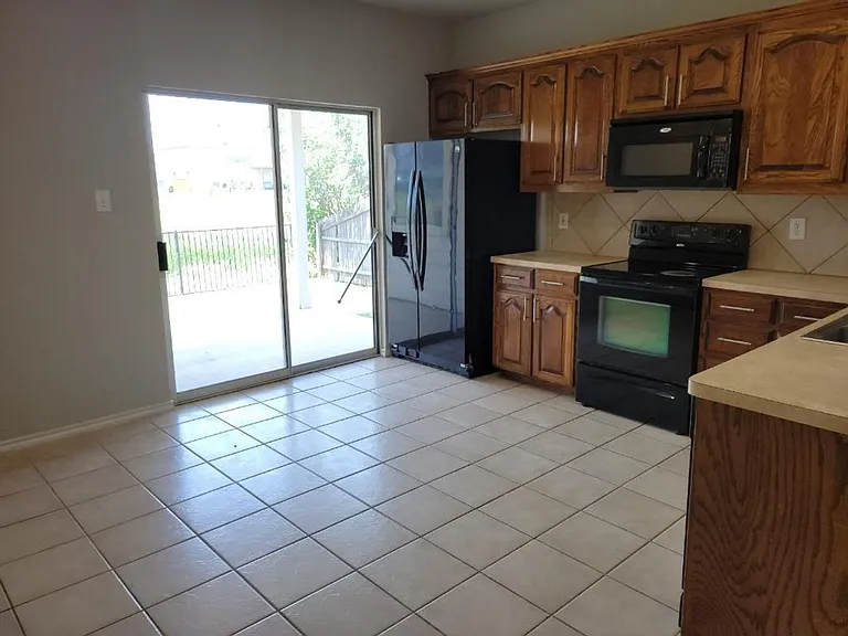10973 Hawks Landing Rd — Photo 9