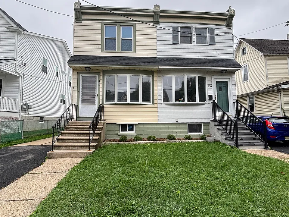 222 Emerald Ave