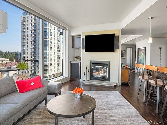 5th image of 10650 NE 9th Pl Unit 1124