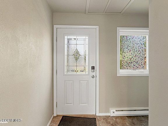 2nd image of 1701 Commodore Dr
