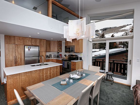 4th image of 302 Gore Creek Dr #401