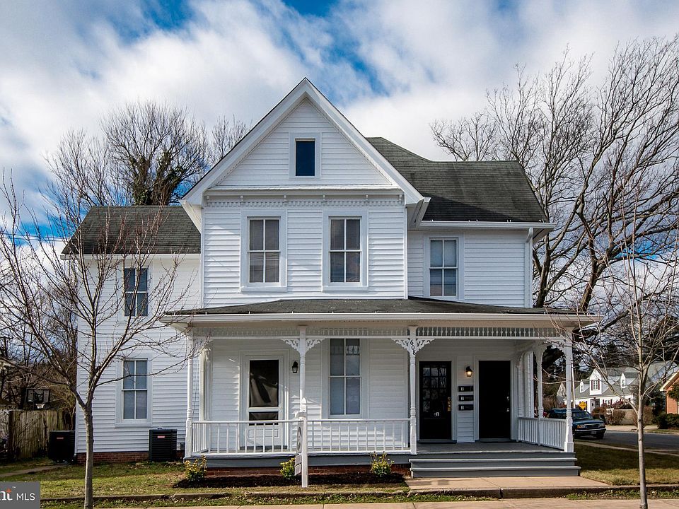 1st image of 902 Mercer St