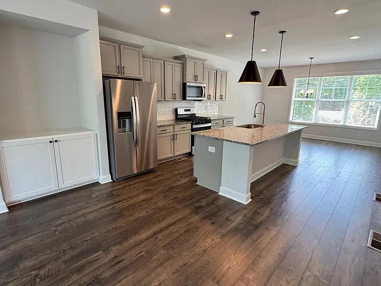 1202 Ainsworth Aly — Photo 9