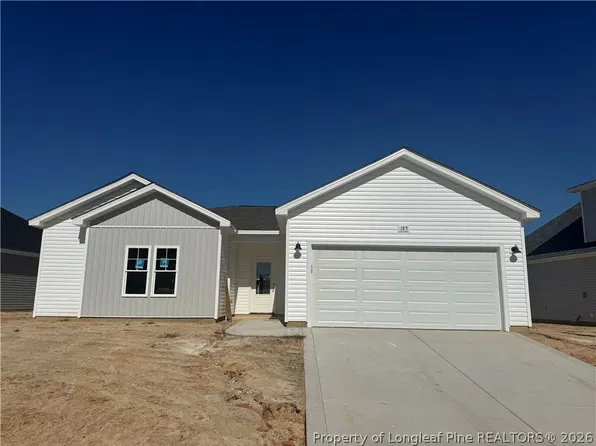 185 Peeler Cir, Raeford, NC 28376