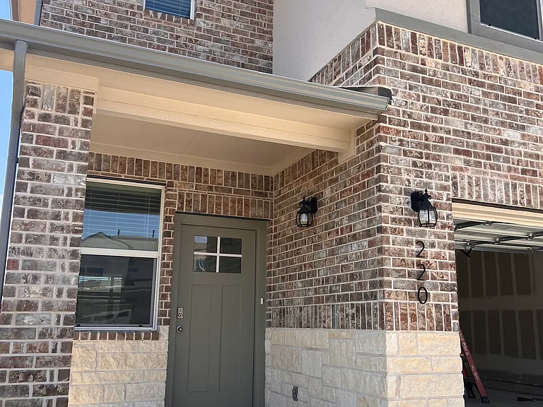 220 Saide St — Photo 1