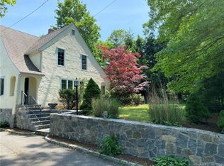 45 W Parish Rd, Westport, CT 06880