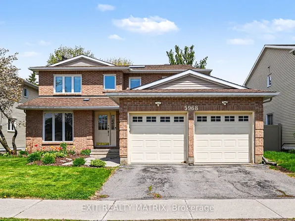 5968 Meadowglen Dr, Ottawa, ON K1C 5Y2