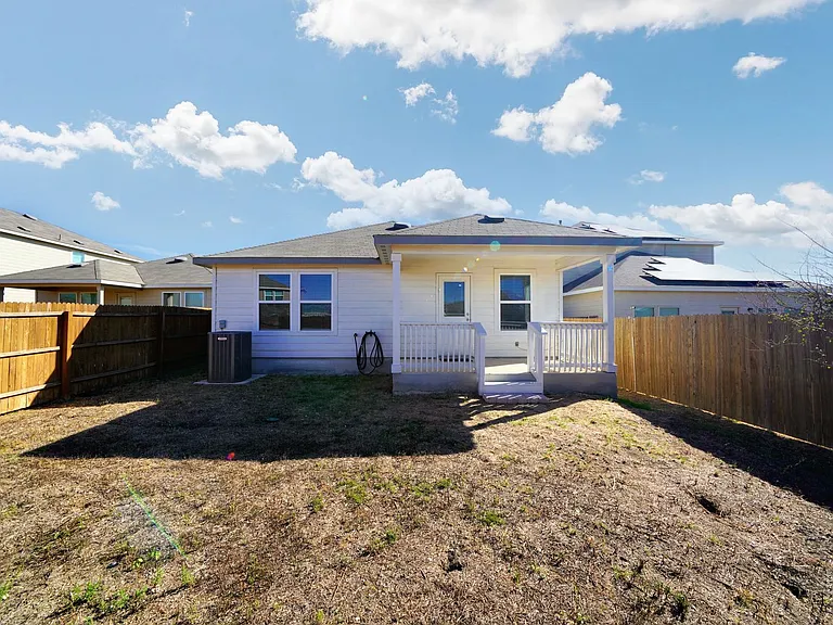 815 Retama Pass — Photo 36