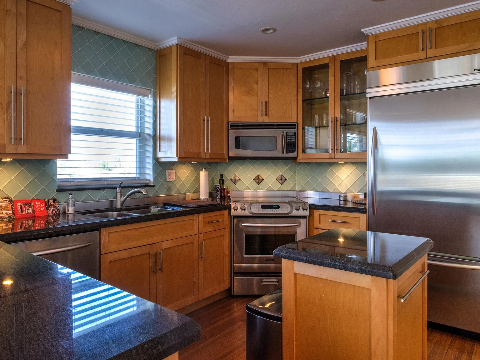 815 Middle River Drive — Photo 3
