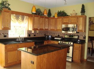 2039 Wicklow Rd, Naperville, IL 60564