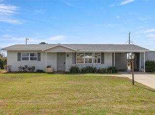 1412 Irondale St E, Lehigh Acres, FL 33936