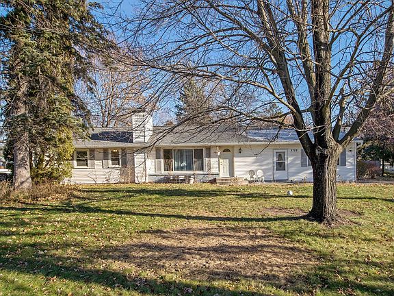 3rd image of 3722 Howard Ave