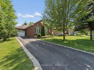4 Candlelight Ct, Scugog, ON L9L1S1