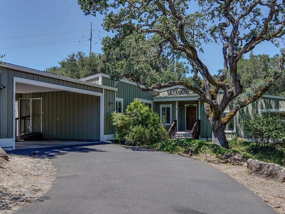 1st image of 3 Oak Grove Way