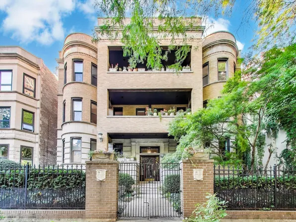 628 W Grace St #2W, Chicago, IL 60613