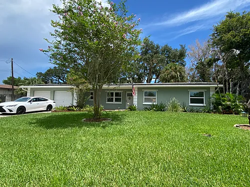 1205 Sun Cir W Photo 1 1205 Sun Cir W Photo 1