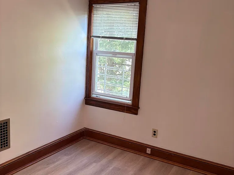 24 Winthrop Pl — Photo 17