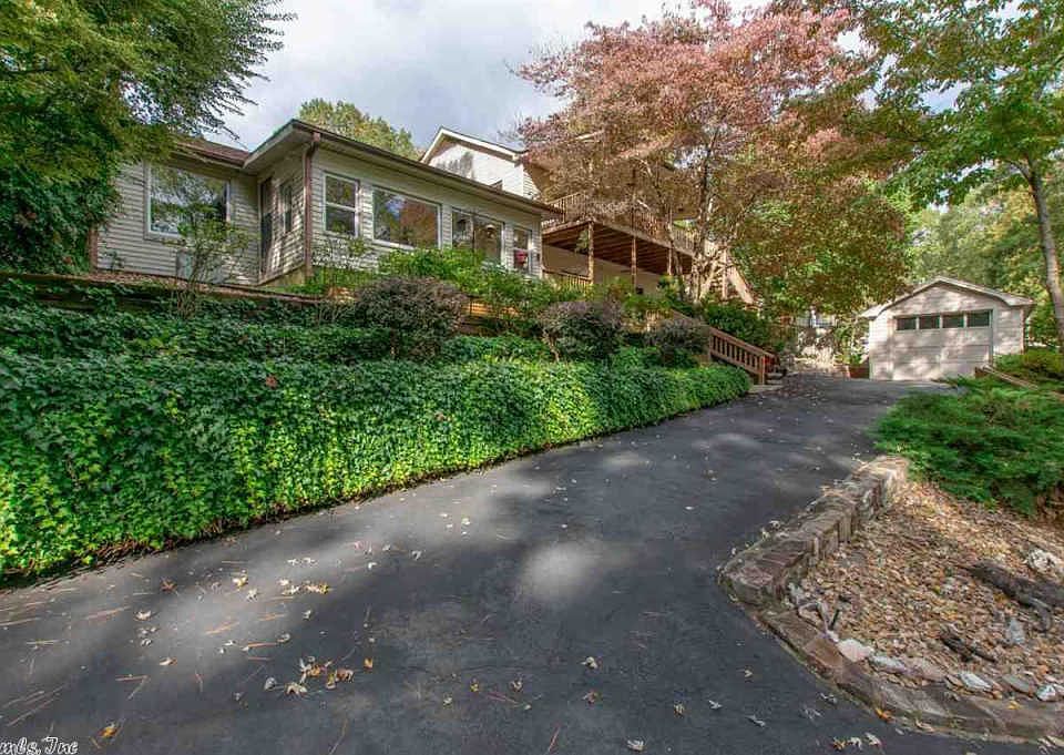 1st image of 137 Beach Haven Cir