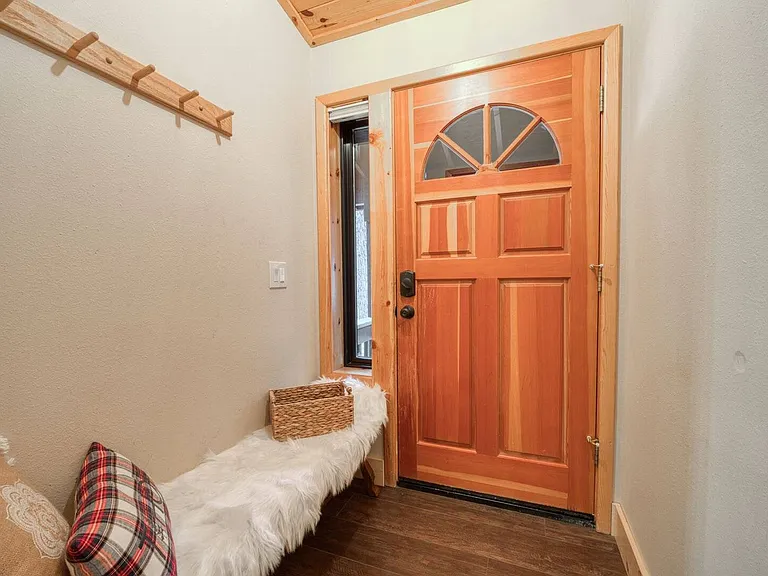 12055 Schussing Way — Photo 16